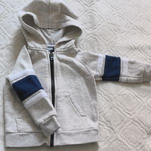 Nike hoodie and pants set (9-12M)